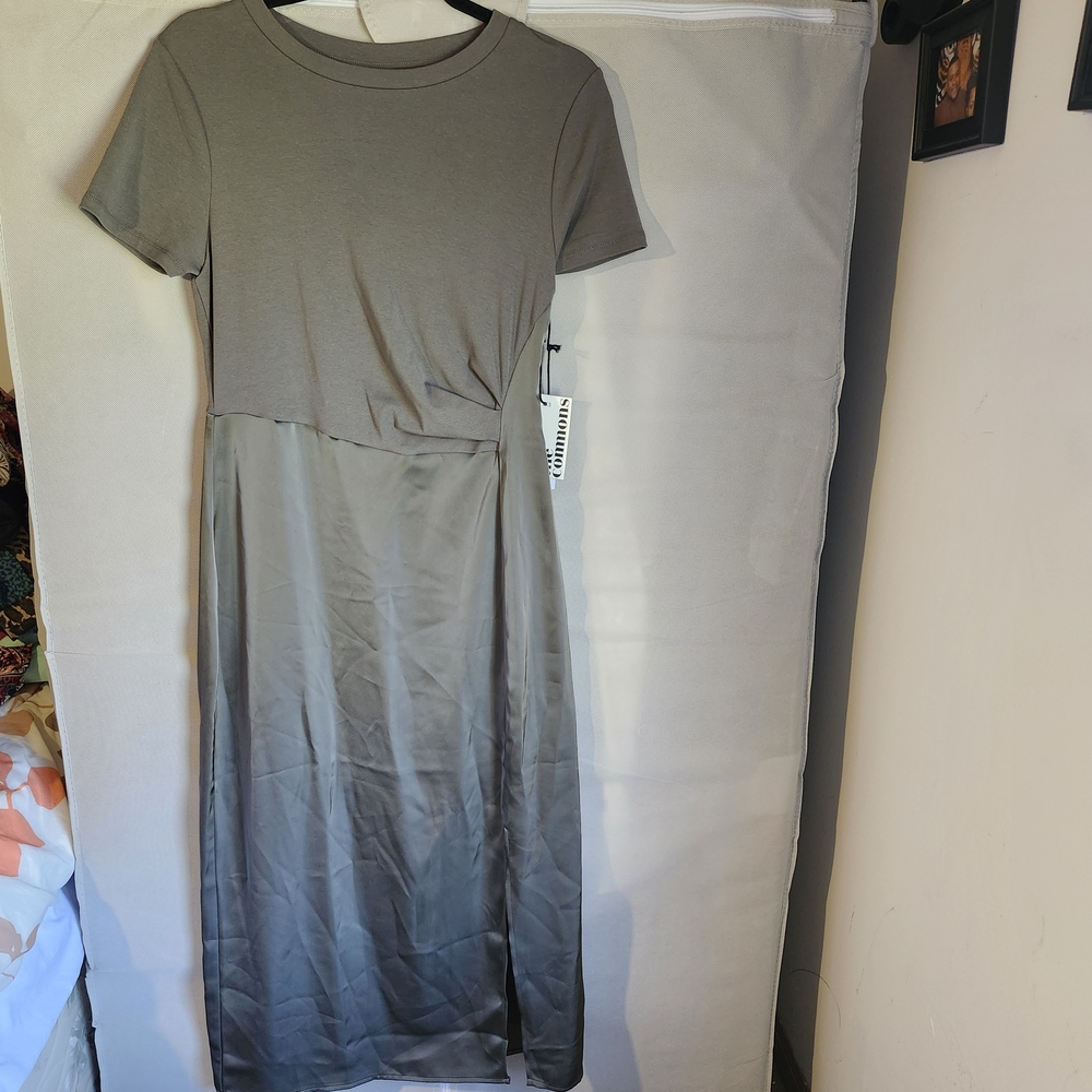 Olive Green Short-Sleeve Midi Dress with Subtle Waist Detail